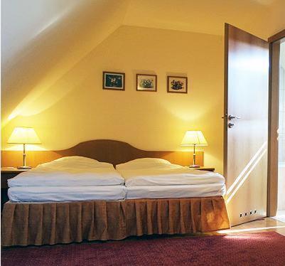 Hotel Bielany เบียลานี วร็อคลาฟสเกีย ภายนอก รูปภาพ