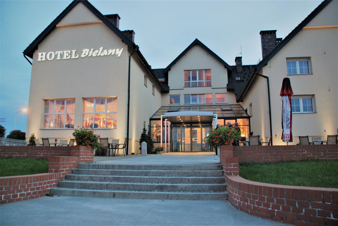 Hotel Bielany เบียลานี วร็อคลาฟสเกีย ภายนอก รูปภาพ