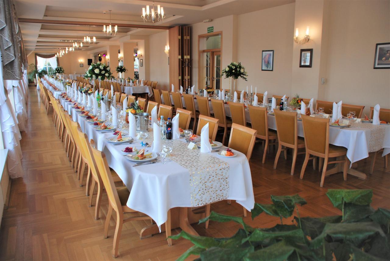 Hotel Bielany เบียลานี วร็อคลาฟสเกีย ภายนอก รูปภาพ
