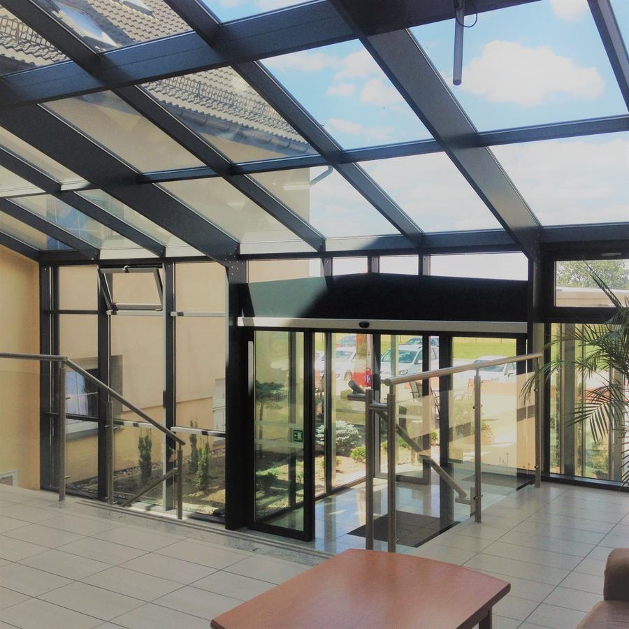 Hotel Bielany เบียลานี วร็อคลาฟสเกีย ภายนอก รูปภาพ